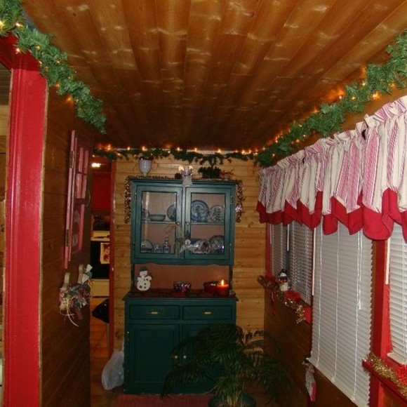 Meet your Posher, Cheryl - Picture 1 of 1